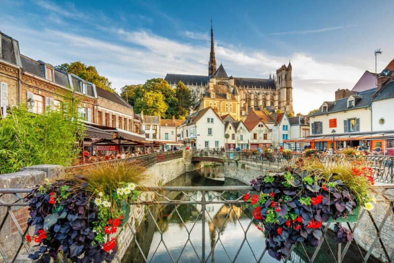 Ce joyau caché à 1h30 de Paris émerveille les voyageurs cet automne avec ses secrets enchanteurs