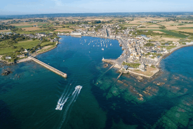 Ce village normand caché promet une évasion incroyable loin de la foule, découvrez son secret