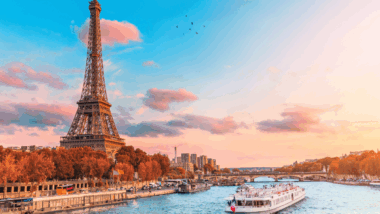 Quelle est la ville française qui attire tous les regards pour la Toussaint 2025