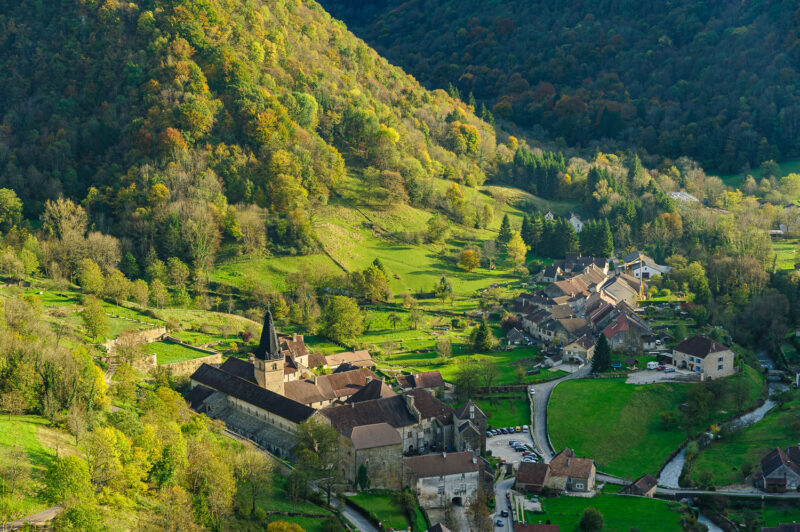 Un village jurassien cache un secret médiéval qui émerveille les visiteurs
