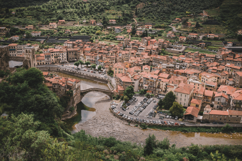 Ce village italien caché à 30 minutes de Menton promet une douceur de vivre inégalée