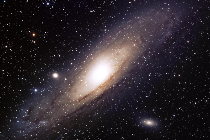 Les galaxies naines pourraient &ecirc;tre d&eacute;pourvues de trous noirs g&eacute;ants selon de r&eacute;centes &eacute;tudes