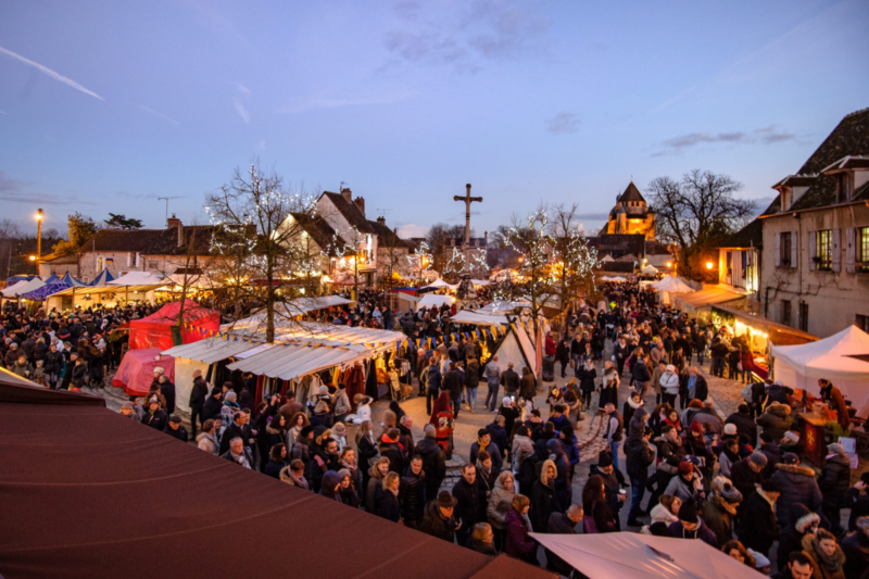 Un marché de Noël médiéval caché à une heure de Paris promet un week-end magique et éphémère