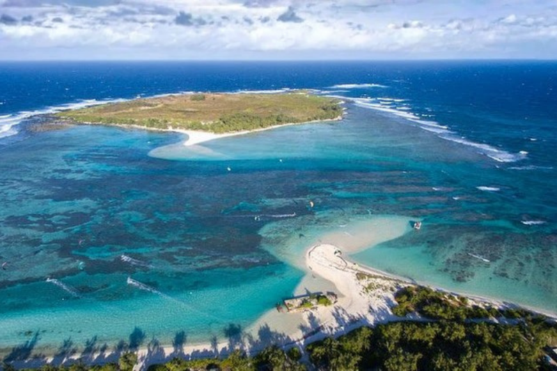 Une île méconnue au large de l'île Maurice fascine par sa beauté sauvage et préservée ethistoire poignante