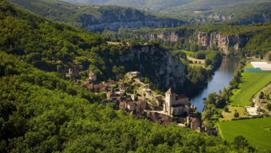 Ce village médiéval cache un secret incroyable pour un week-end à petit prix