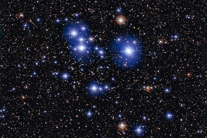 Les astronomes percent enfin le mystère des étoiles bleues grâce au télescope Hubble