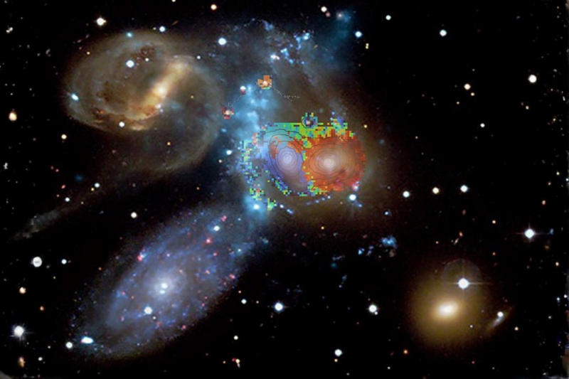 Un myst&eacute;rieux barreau de fer intrigue les astronomes dans la n&eacute;buleuse de l'Anneau