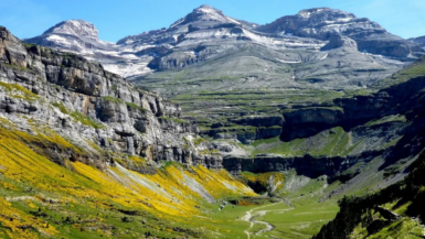 Un parc des Pyrénées espagnoles dévoile des canyons époustouflants pour les randonneurs passionnés