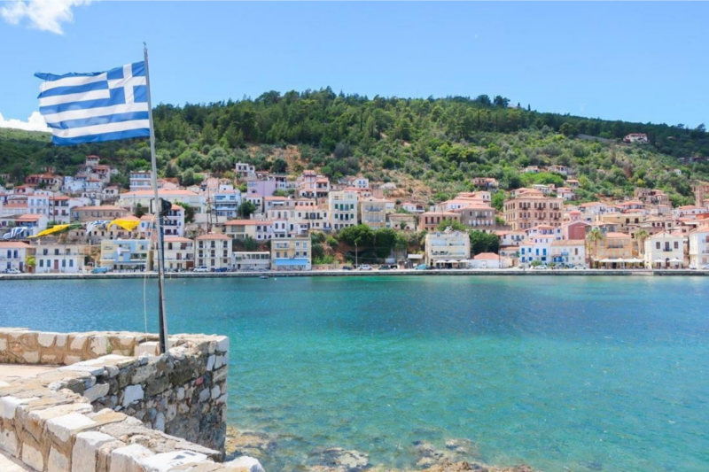 Entre mer turquoise et forteresses vénitiennes ces joyaux grecs vont vous émerveiller