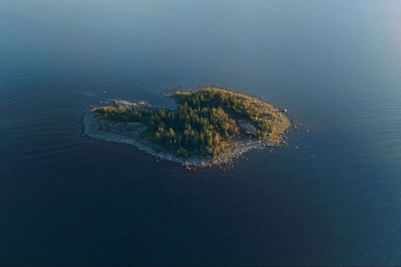 La Su&egrave;de cache une &icirc;le paradisiaque et cherche des volontaires pour un s&eacute;jour incroyable