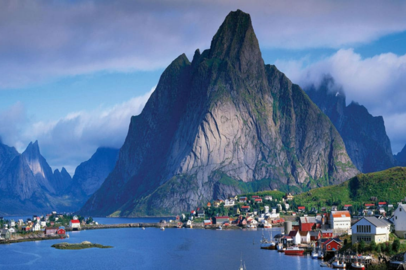 Une ville norv&eacute;gienne aux mille couleurs attend d'&ecirc;tre red&eacute;couverte par les voyageurs europ&eacute;ens