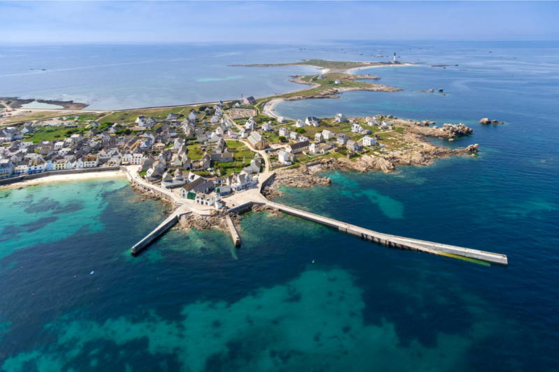 Cette île bretonne cachée promet une évasion incroyable loin du monde moderne