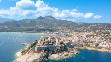 Découvrez le secret caché de cette ville corse qui émerveille les voyageurs en 2026