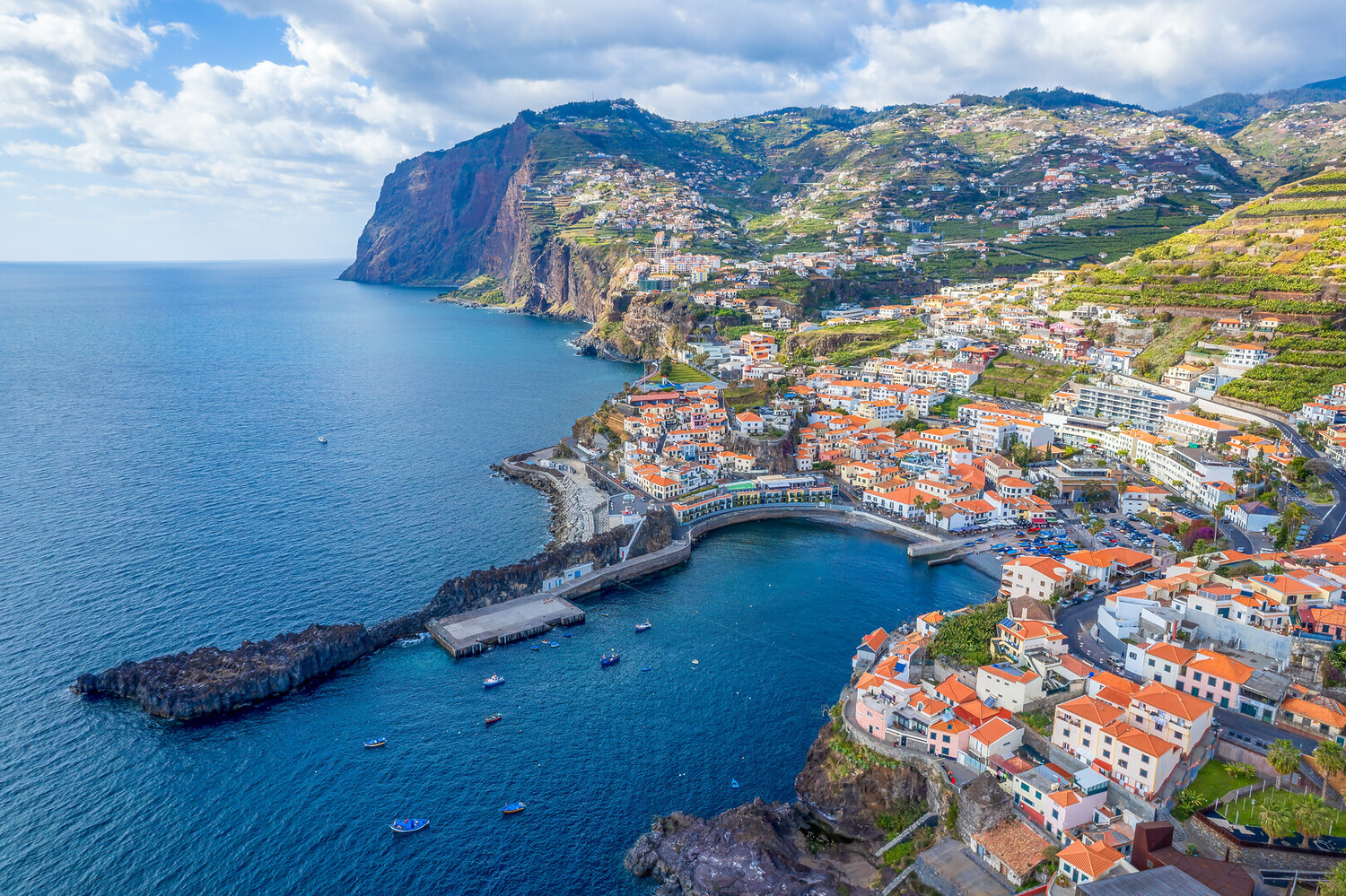 D&eacute;couvrez le village secret de Mad&egrave;re &eacute;lu destination de r&ecirc;ve pour 2026, un tr&eacute;sor inattendu