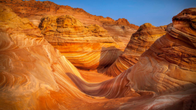 Une randonnée en Arizona révèle un désert aux couleurs saisissantes qui fascinent les visiteurs