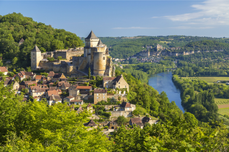 Ce village secret de Dordogne cache un tr&eacute;sor m&eacute;di&eacute;val qui &eacute;merveille les visiteurs
