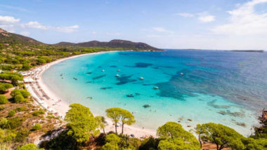 Deux plages françaises cachées émerveillent le monde en 2026 et défient toutes attentes